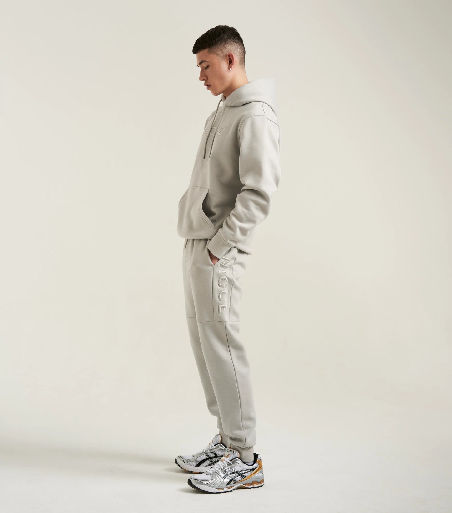 NICCE Silver Hoodie - Owlence