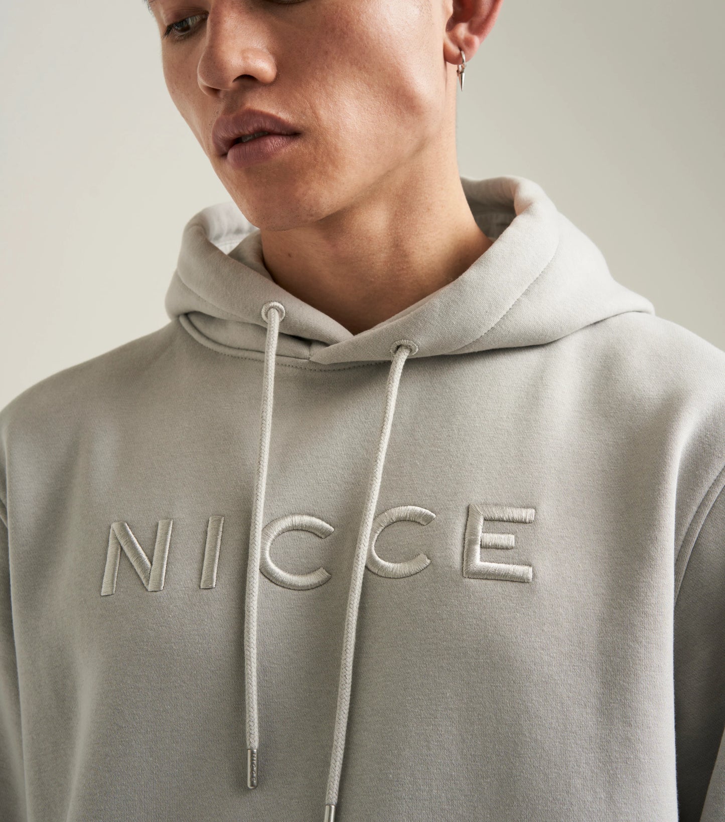 NICCE Silver Hoodie - Owlence